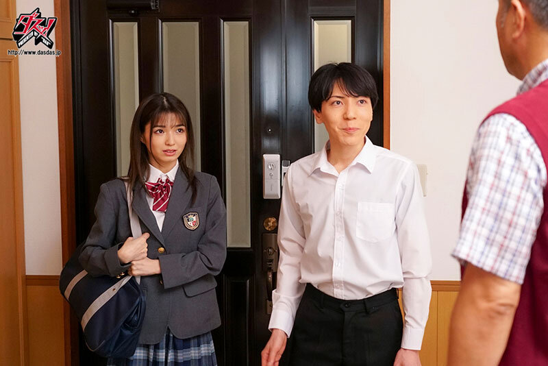 華奢スレンダー美少女な彼女が俺の親父に寝取られ種付けプレスされていた。 倉本すみれ